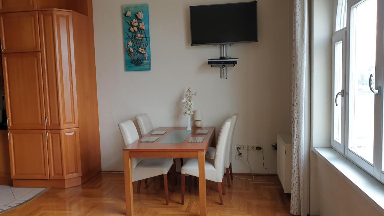 Danube View Apartment Будапеща Екстериор снимка